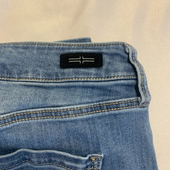 Liverpool the crop boyfriend distressed jeans size 6/28. - Picture 11 of 12